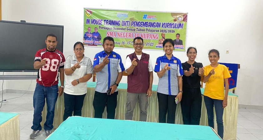 Berbagi Praktik Baik Pemanfaatan PID dan Rumah Pendidikan di SMA Negeri 10 Kupang