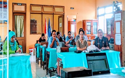 Rapat Nilai Semester Genap SMAN 10 Kupang Tahun Ajaran 2024/2025